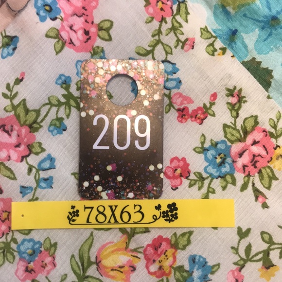 Vintage hand tied quilt - Picture 5 of 6